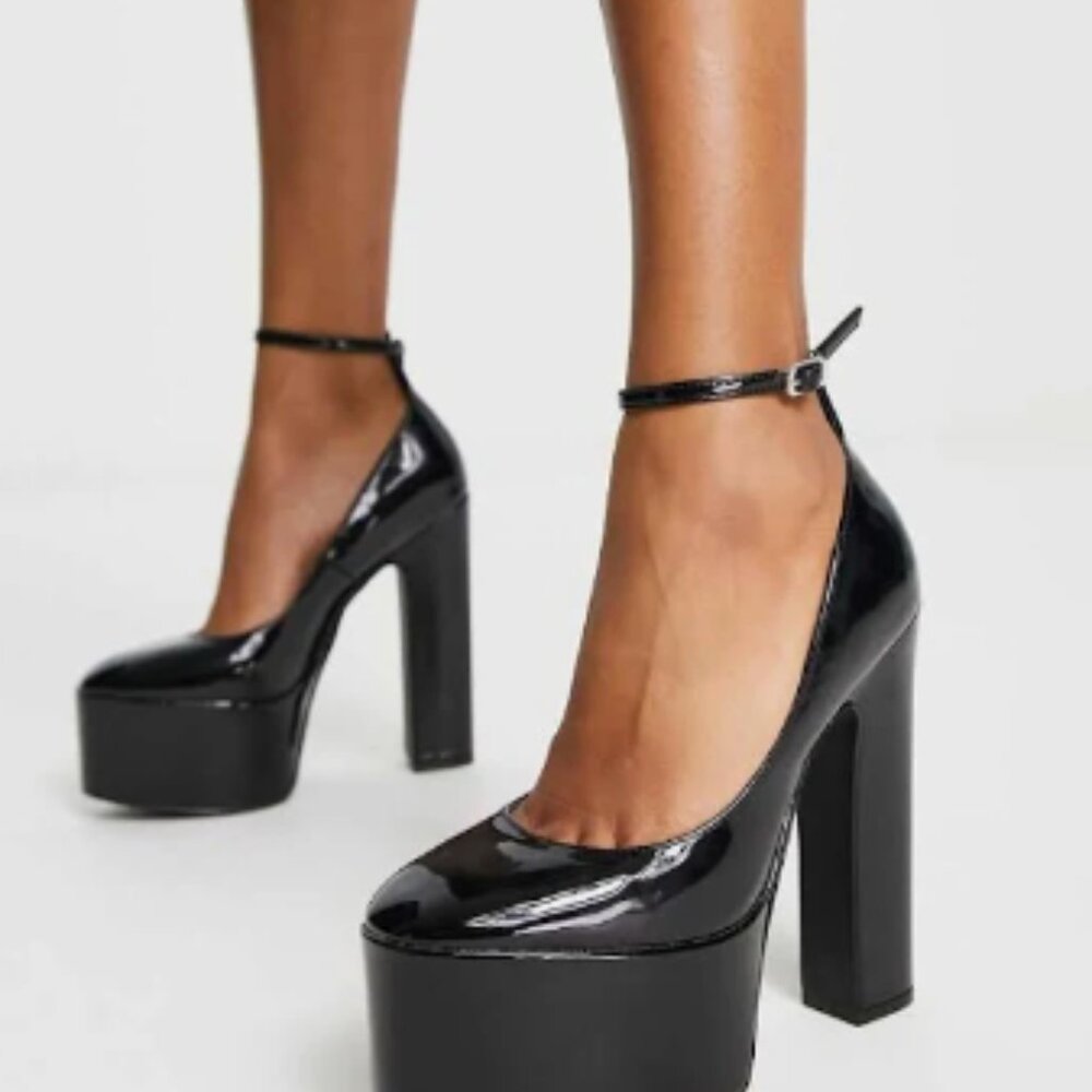 Steve Madden Skyrise Platform Pump - Size 8.5 Black